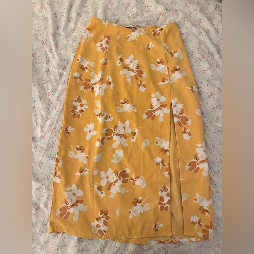 Abercrombie & Fitch Floral Pencil Skirt